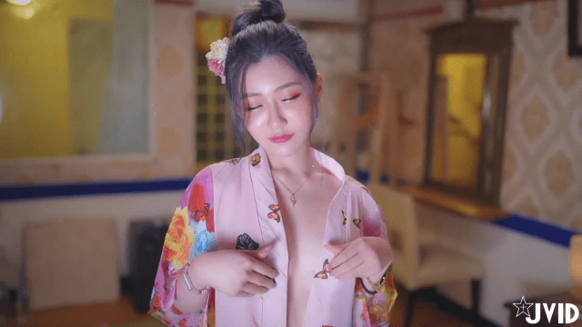 Cuộc gặp gỡ cùng cô chủ khách sạn xinh đẹp - aeartmbg.sbs