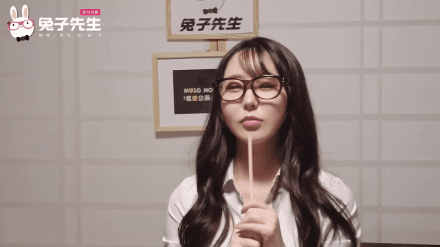 TZ100 - Hiếp dâm tập thể em gái hàng ngon đêm giao thừa - aeartmbg.sbs